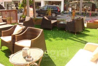 Application de jardin de gazon artificiel de Peragrass
